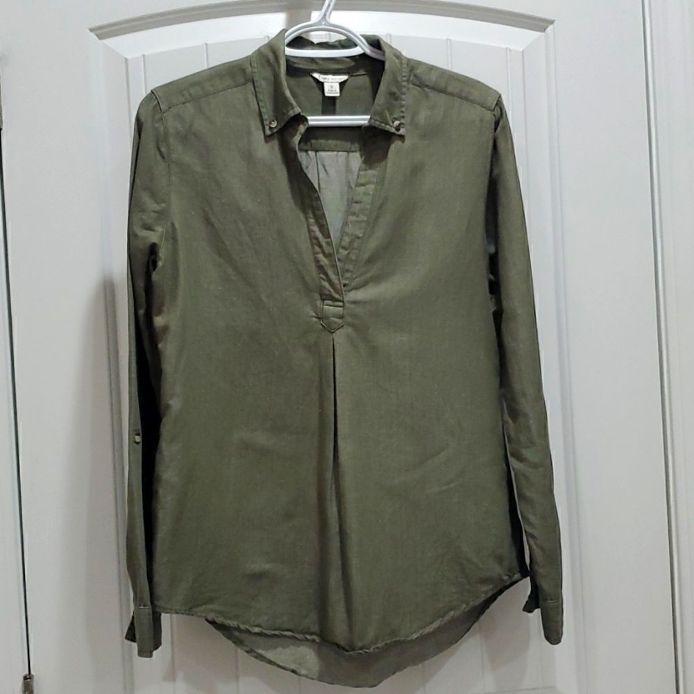 Cato Womans Long Sleeve,  Linen Blend,  Green Top, Size Small